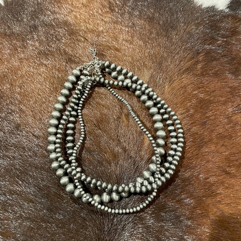 Elegant Silver Beaded Necklace